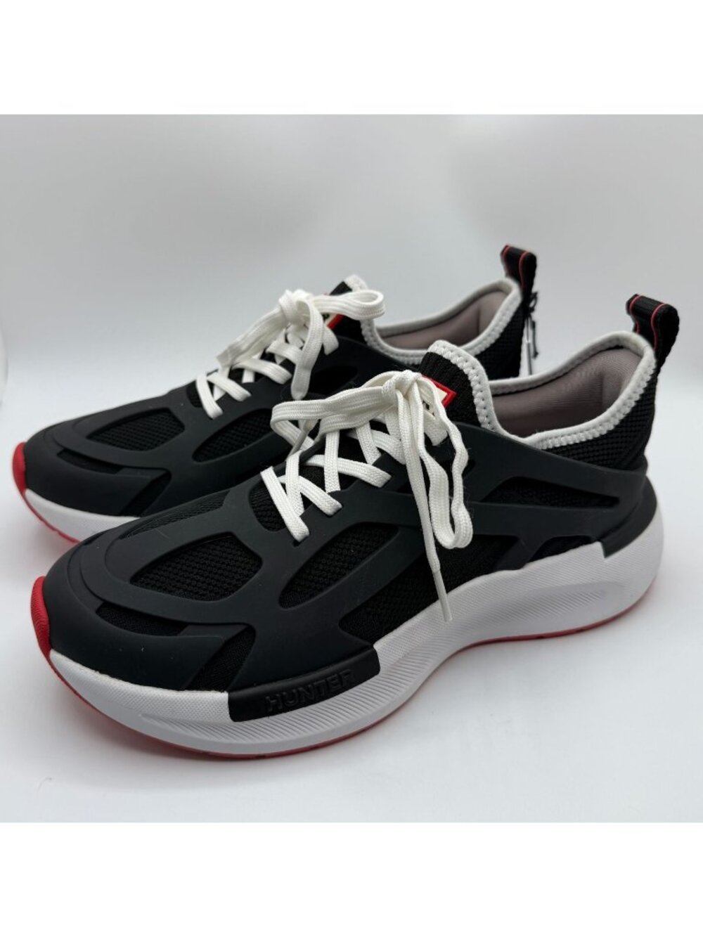 Hunter Tulip Sneakers Men Size 7.5M Black/White/Red Water Repellent Shoes